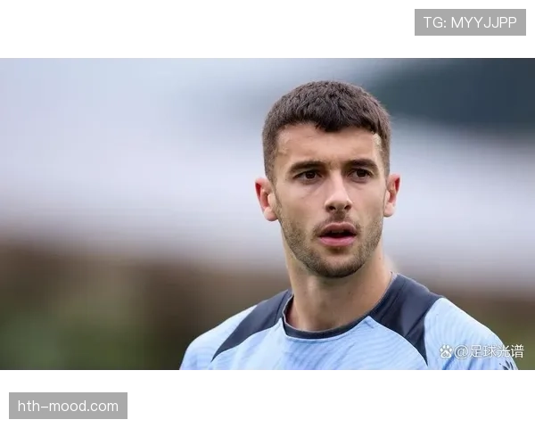 埃斯帕尼奥尔点球大战显冷静技艺，表现引人瞩目