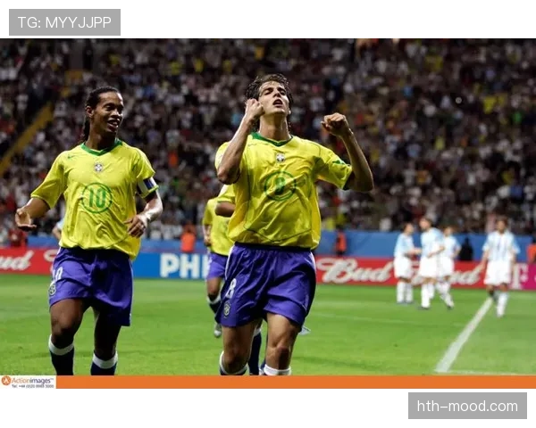 卡卡如何塑造现代中场标准的表现回顾与分析 卡卡如何塑造现代中场标准的表现回顾与分析