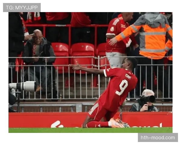 利物浦的高位压迫,为何越来越容易被破解? 利物浦的高位压迫,为何越来越容易被破解?